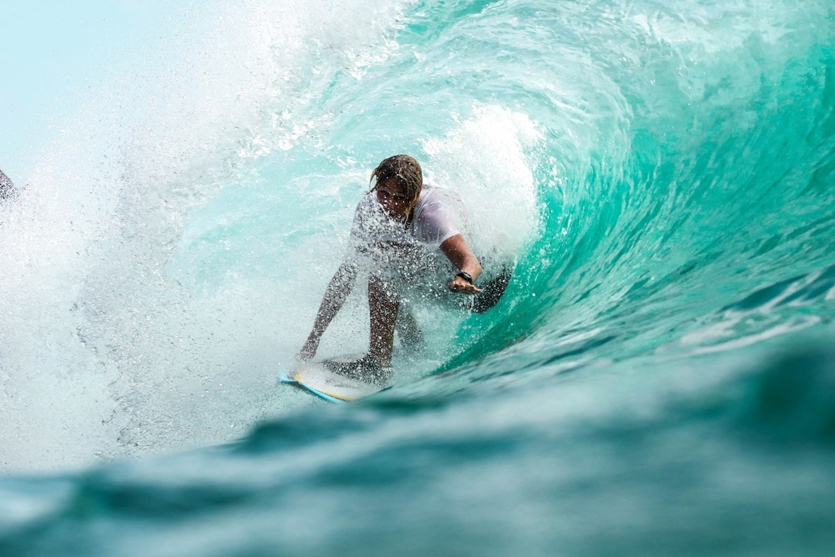 Athlètes de Surf en pleine action
