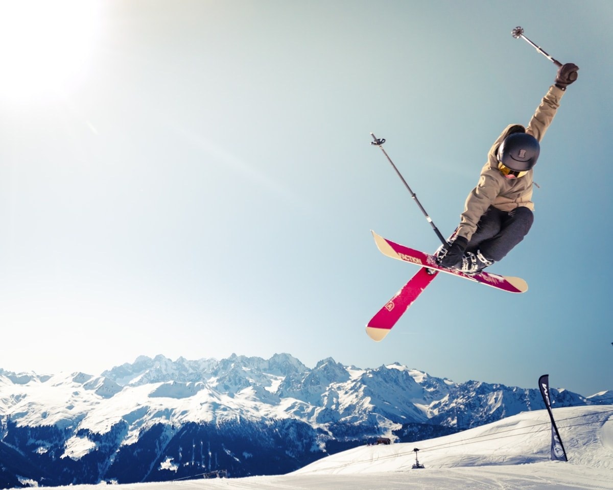 Athlètes de Ski alpin en pleine action
