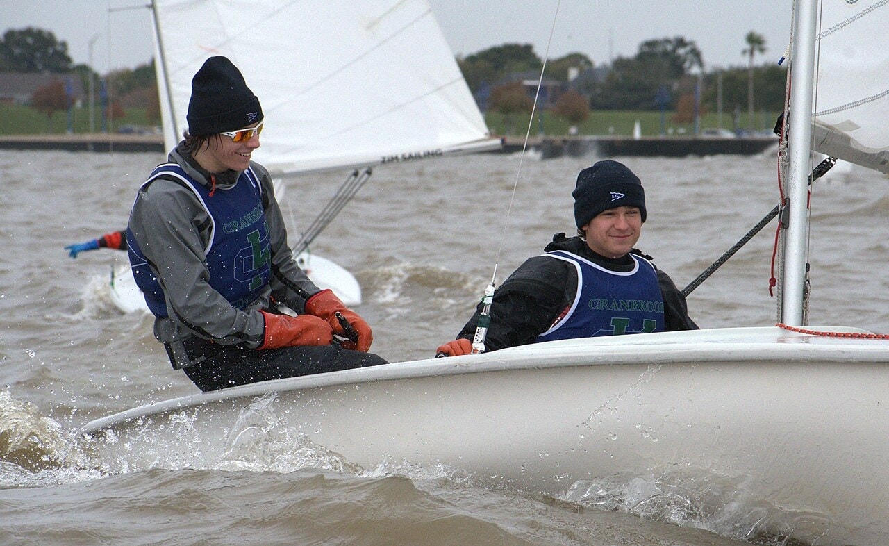 Athlètes de Voile en pleine action