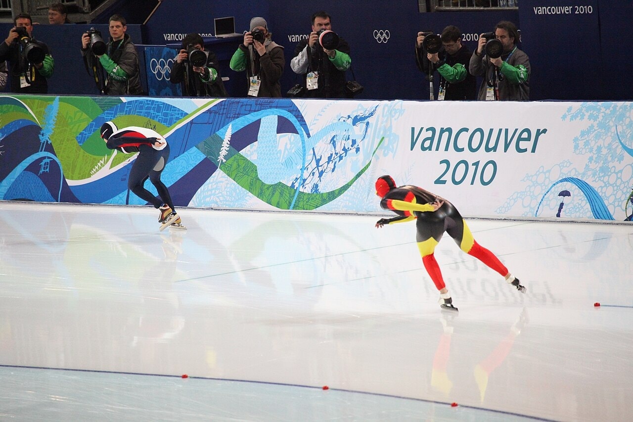 Athlètes de Patinage de vitesse en pleine action
